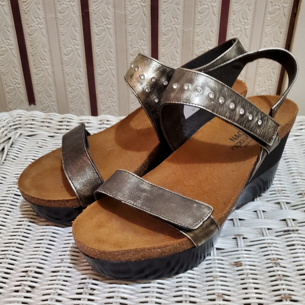 Naot Metallic Pewter Rhinestone Sandal 9